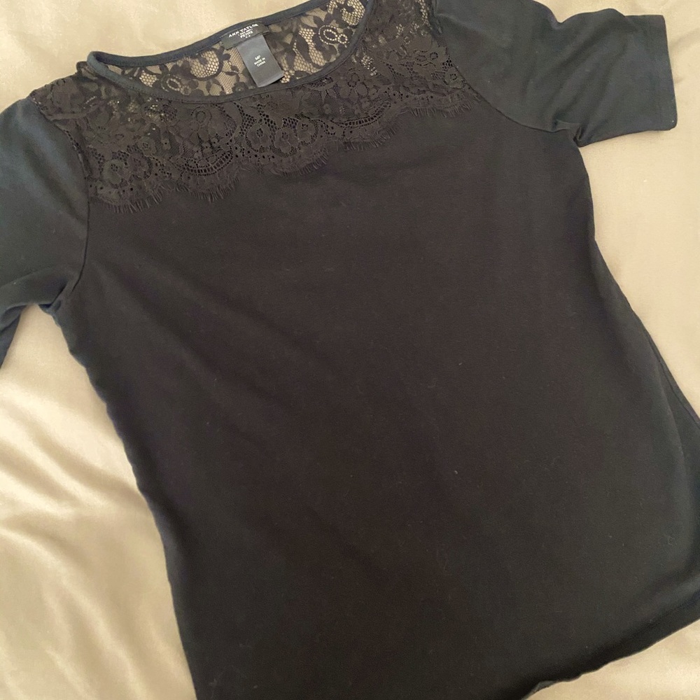 🌺 2/$8🌺 Black Lace T-shirt